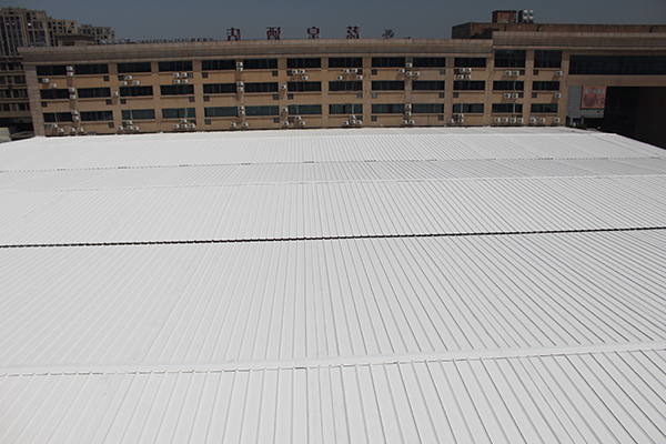 彩鋼瓦屋面噴涂除銹翻新維護(hù)方案 彩鋼瓦屋面噴涂除銹翻新維護(hù)方案